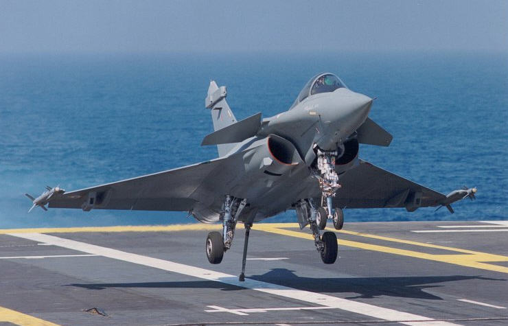 E’ ufficiale: gli aerei da combattimento francesi in Sicilia