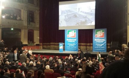 Il senso di Forza Italia per la democrazia: alcuni giornalisti sì, altri no...