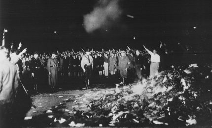 10 Maggio 1933: anniversario dei  Bucherverbrennungen nazisti