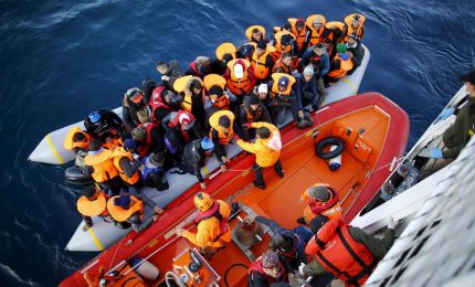 Migranti, l'Italia alla vigilia di una nuova emergenza in una Europa che non c'è