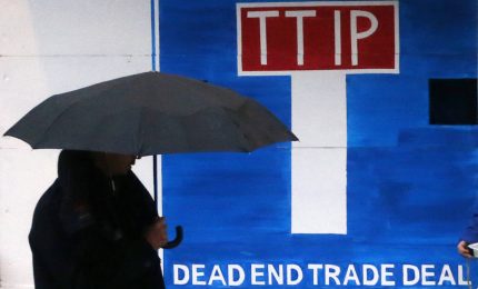 Gli americani piombano in Sicilia per imporre il TTPI. Del resto, siamo anche colonia USA...