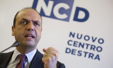 Da Cuffaro a Miccichè tanto fuoco amico per Angelino Alfano