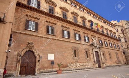 Santa  Rosalia, una grazia: 'nna bella marea pi i curnuti 'i l'Assemblea
