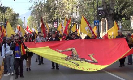 Un referendum per rendere la Sicilia indipendente da un'Italia che ci strangola