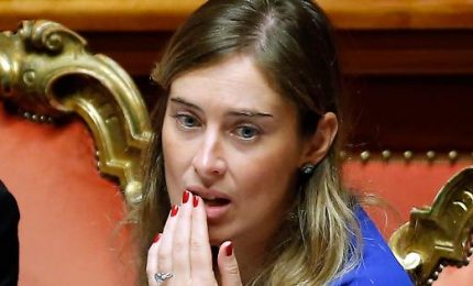 La ministra Boschi cerca voti per il sì all'estero a spese dei contribuenti italiani