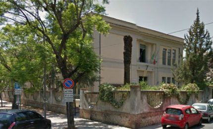 Palermo, crolla il tetto della scuola elementare "Nicolò Garzilli": sfiorata la tragedia. E il Comune che fa?