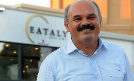 Oscar Farinetti d&agrave; lezioni di politica ai Siciliani: senti un po' da quale pulpito....