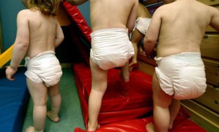 Veleni nei pannolini per bimbi: la denuncia parte dalla Francia. Interviene Ségolèn Royal