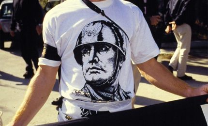 Contro l'apologia del fascismo c'è già la legge n. 645/1952: basta applicarla