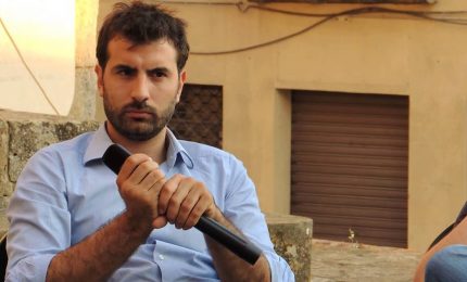 Elezioni regionali: Erasmo Palazzotto molla Orlando e Alfano e 'ridiventa' di sinistra...