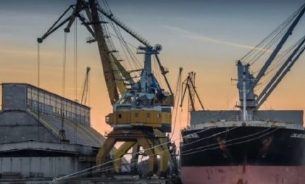 Da quattro giorni a Pozzallo una nave scarica grano duro canadese che finisce a Castel di Iudica