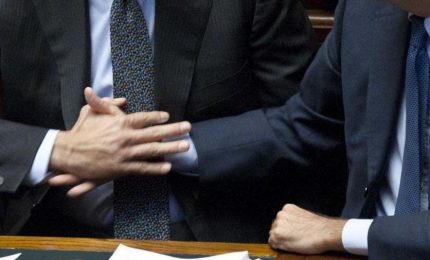 Verso la presentazione delle liste tra assunzioni in campagna elettorale, discariche & promesse di soldi