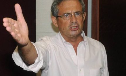 'Peppe' Arnone scrive a Renzi: vuole la candidatura per cambiare il PD siciliano di Renzi...
