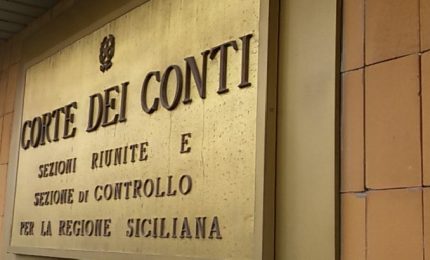 La Corte dei Conti 'morde'? E la politica gli dimezza il personale!
