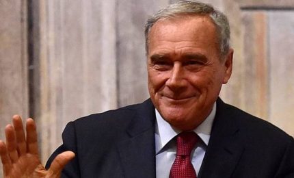 Piero Grasso: "In Sicilia spesi 20 miliardi di euro per i rifiuti. Dove sono finiti?"