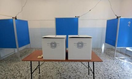 Palermo, ore 7 e 25, seggio chiuso, non si può votare!