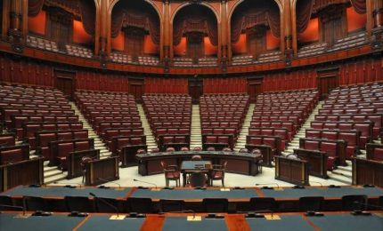 Vitalizi agli ex parlamentari: verranno tagliati alla Camera e resteranno al Senato?