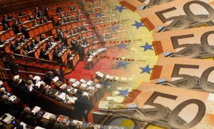 Ma ci pensate? Se vincono i grillini addio ai vitalizi d'oro per migliaia di ex parlamentari!