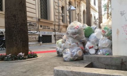 L'immondizia sommerge Palermo: le denunce dei grillini e il servizio del TG di SKY