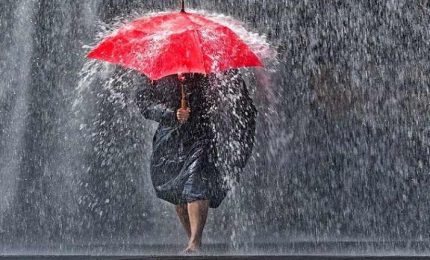 MATTINALE 48/ A Palermo la pioggia fa quello che la RAP non fa: ripuliti marciapiedi e strade