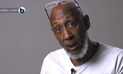 Mohamed Konare: il colonialismo della Francia in Africa e la verità sull'uccisione di Gheddafi (VIDEO)