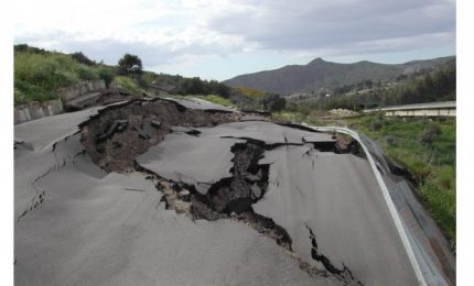 Sapete chi si occuper&agrave; della sicurezza su ponti, strade e ferrovie della Sicilia? Chi non se n'&egrave; mai occupato...