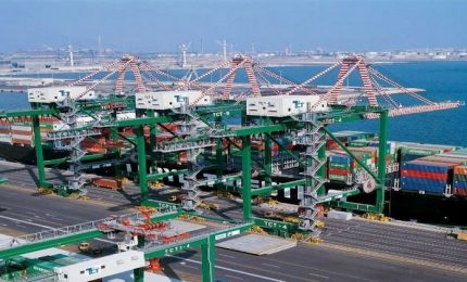 A Bari navi cariche di grano duro ogni giorno. Gli italiani che pasta stanno mangiando? (VIDEO)