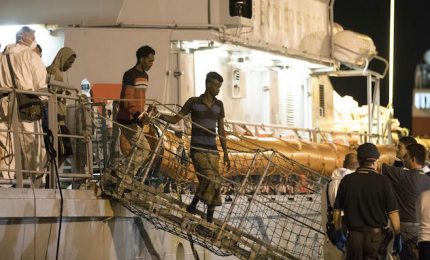 Un 'miracoloso' sbarco di migranti a Pozzallo rilancia la 'battaglia' di Matteo Salvini/ MATTINALE 204