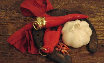 Nel giorno dei morti il Governo Musumeci proroga i commissari nella sanità