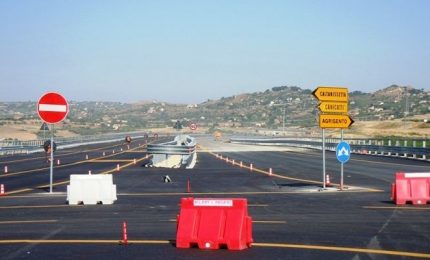 Fondi europei/ Strada Agrigento-Caltanissetta: il Governo Musumeci o regalerà 300 milioni di euro all'ANAS o perderà tali fondi