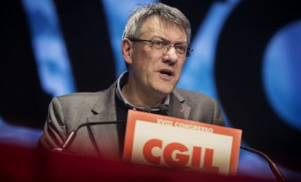 A sinistra &egrave; sempre buio: anche Maurizio Landini comincia con un errore/ MATTINALE 264
