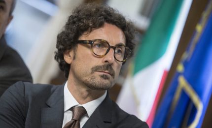 Con il blocco degli aumenti nelle autostrade il Ministro Toninelli ha dato scacco matto al PD e a Forza Italia