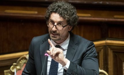 Toninelli: "I soldi della TAV? Li spenderei tutti in Calabria"
