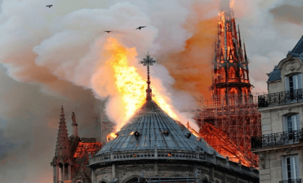 Un fatto è certo: le fiamme di Notre-Dame hanno distrutto uno dei simboli mondiali della cristianità