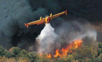 Arriva il caldo e mezza Sicilia è in fiamme. Ma cos'ha combinato il Governo regionale con l'antincendio?/ MATTINALE 325