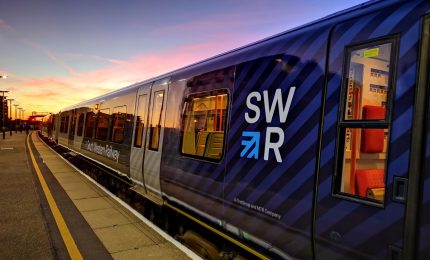 In Inghilterra il 'treno solare', in Sicilia il sole in treno senza aria condizionata