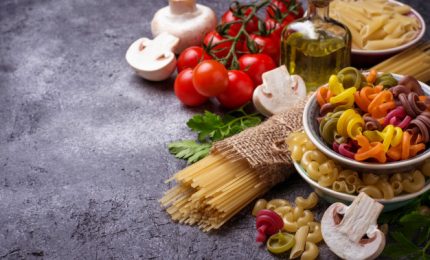 Pasta, olio d'oliva extra vergine, pomodoro: nel 2020 attenzione a ciò che acquisteremo/ MATTINALE 425