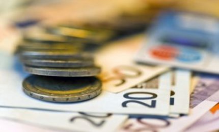 La lotta alla moneta contante serve a far fallire i piccoli commercianti e gli agricoltori/ MATTINALE 429