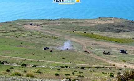 A Punta Bianca sono riprese le esercitazioni militari e le esplosioni (VIDEO)
