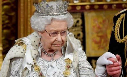 Brexit, la Regina non ha dubbi: via dalla UE il 31 ottobre (tramortiti i 'venduti' all'Europa...)