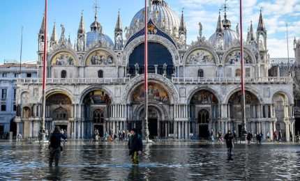 A Venezia torna l'incubo dell'acqua alta. E' solo questione di clima?