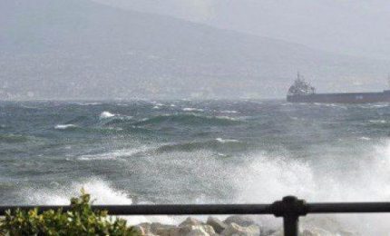 "Le Eolie isolate da tre giorni": invece prima erano collegate?