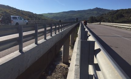 Salta un giunto sull'autostrada Palermo-Catania: sfiorata la tragedia/ MATTINALE 461