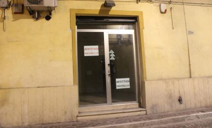 Agrigento, città a perdere. Cinquanta saracinesche abbassare in via Atenea!