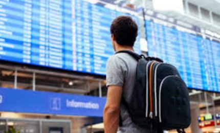 Caro-biglietti aerei: "Vivo in Germania e per venire in Sicilia occorre un mese di pensione"