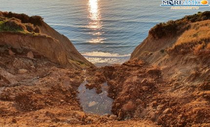 Dopo Eraclea, Scala dei Turchi e San Leone anche Punta Bianca sta scomparendo (VIDEO)