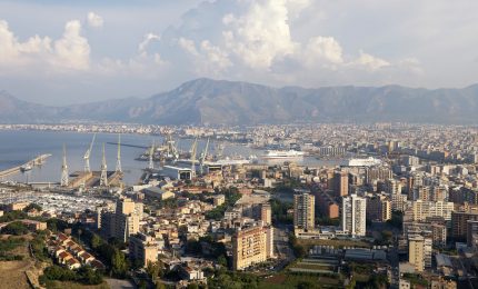 Palermo sempre pi&ugrave; povera e i giovani che emigrano: una possibile soluzione