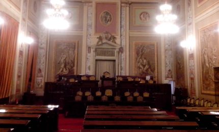 Siciliani: per quattro giorni dovrete fare a meno dell'Assemblea regionale siciliana!