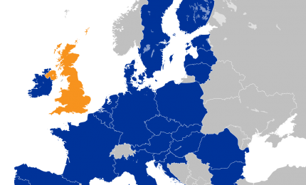 Gli inglesi temono l'arrivo in Europa di decine di milioni di migranti. La paura del Coronavirus
