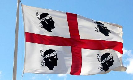 Coronavirus e Sardegna: aprire ai turisti in estate? Il virologo dice di no!